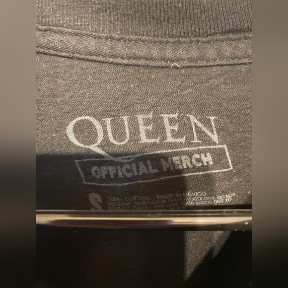 Queen Band T-Shirt - Picture 2 of 2